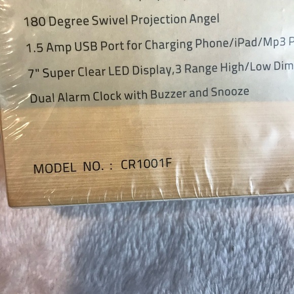 Projection Alarm Clock with USB Charger (CR1001F) New Sealed - Picture 7 of 11